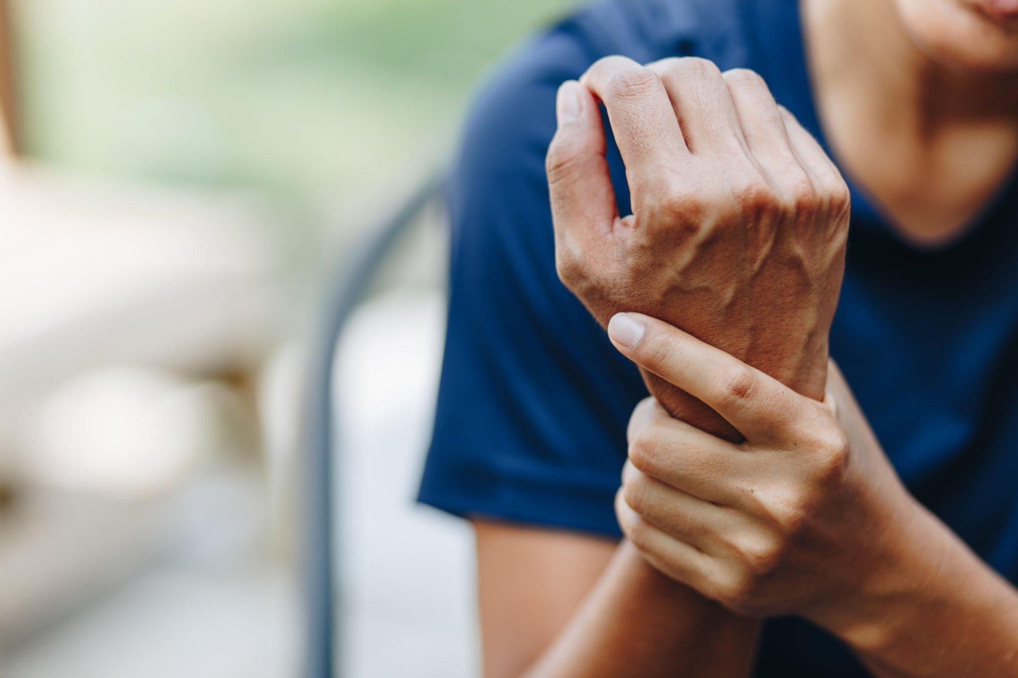 How Do You Know, If Your Wrist Pain is Serious?